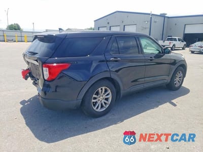 Trzecie zdjęcie samochodu z tyłu: 2021 FORD EXPLORER VIN:1FMSK7BH6MGA55706 - miniatura