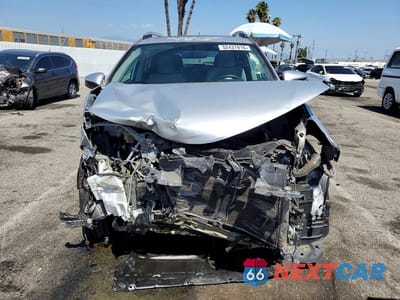 Piąte zdjęcie samochodu w środku: 2015 TOYOTA RAV4 XLE VIN:2T3WFREV3FW149296 - miniatura