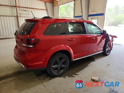 Trzecie zdjęcie samochodu z tyłu: 2020 DODGE JOURNEY CROSSROAD VIN:3C4PDCGB6LT269803 - miniatura