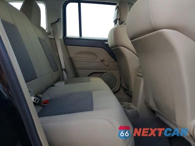 Zdjęcie 10 z 12 samochodu: 2010 JEEP PATRIOT SPORT VIN:1J4NT1GB6AD672398 - miniatura