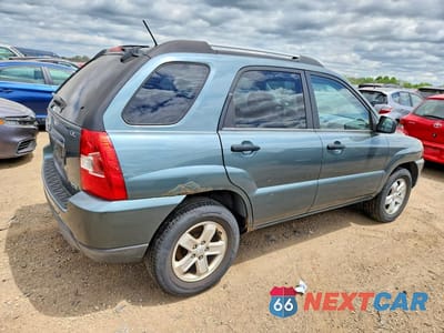 Trzecie zdjęcie samochodu z tyłu: 2009 KIA SPORTAGE LX VIN:KNDJE723697620488 - miniatura