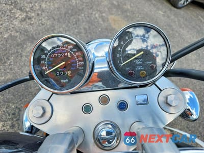 Zdjęcie 7 z 9 samochodu: 1998 HONDA VF750 C VIN:JH2RC4306WM400946 - miniatura