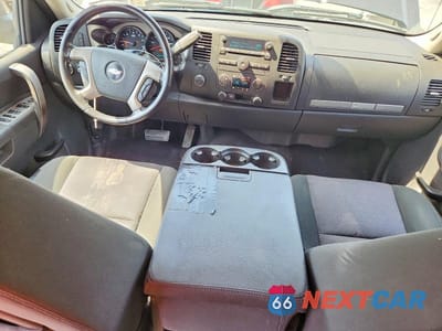Zdjęcie 8 z 12 samochodu: 2010 CHEVROLET SILVERADO K1500 LT VIN:3GCRKSE32AG196603 - miniatura