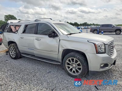 Czwarte zdjęcie samochodu z boku: 2020 GMC YUKON XL DENALI VIN:1GKS1HKJ3LR170240 - miniatura