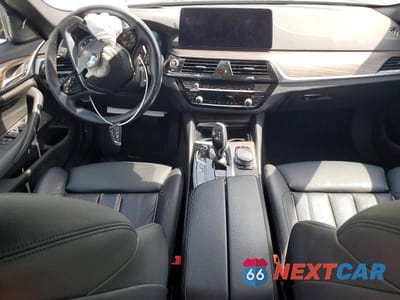Zdjęcie 8 z 12 samochodu: 2021 BMW 530 XI VIN:WBA13BJ06MWX21431 - miniatura