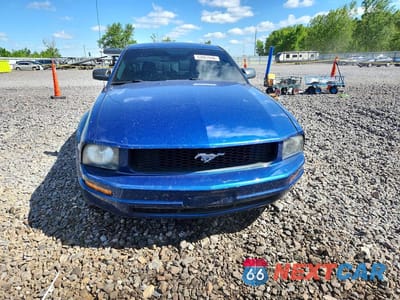 Piąte zdjęcie samochodu w środku: 2008 FORD MUSTANG VIN:1ZVHT80NX85191071 - miniatura