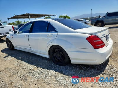 Drugie zdjęcie samochodu z przodu: 2013 MERCEDES-BENZ S 550 VIN:WDDNG7DB8DA502525 - miniatura