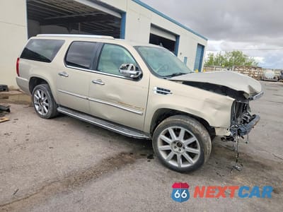 Czwarte zdjęcie samochodu z boku: 2007 CADILLAC ESCALADE ESV VIN:1GYFK66817R242610 - miniatura