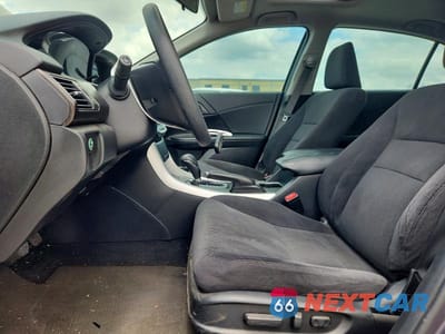Zdjęcie 7 z 12 samochodu: 2015 HONDA ACCORD EX VIN:1HGCR2F7XFA051545 - miniatura