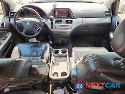Zdjęcie 8 z 13 samochodu: 2005 HONDA ODYSSEY TOURING VIN:5FNRL38895B029483 - miniatura