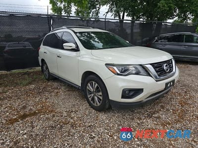 2018 NISSAN PATHFINDER SV 5N1DR2MN7JC673968 - główne zdjęcie licytacji z USA - miniatura