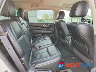 Zdjęcie 11 z 13 samochodu: 2017 NISSAN PATHFINDER SL VIN:5N1DR2MM2HC691392 - miniatura