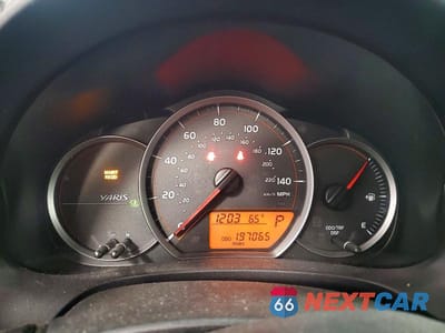 Zdjęcie 9 z 12 samochodu: 2012 TOYOTA YARIS VIN:JTDKTUD3XCD511403 - miniatura