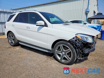 Czwarte zdjęcie samochodu z boku: 2016 MERCEDES-BENZ GLE 350 VIN:4JGDA2EB4GA767550 - miniatura