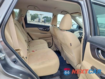 Zdjęcie 11 z 13 samochodu: 2016 NISSAN ROGUE S VIN:JN8AT2MT6GW024648 - miniatura