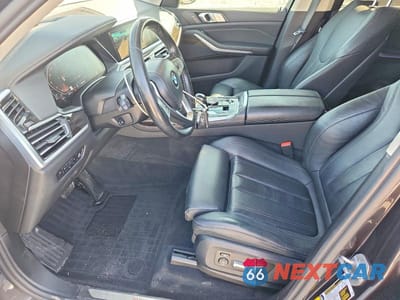 Zdjęcie 7 z 13 samochodu: 2021 BMW X7 XDRIVE40I VIN:5UXCW2C06M9H63436 - miniatura