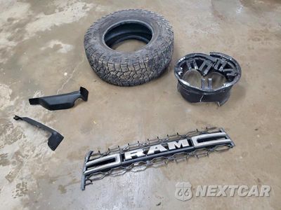 Zdjęcie 12 z 13 samochodu: 2019 RAM 2500 TRADESMAN VIN:3C6UR5CL6KG721391 - miniatura