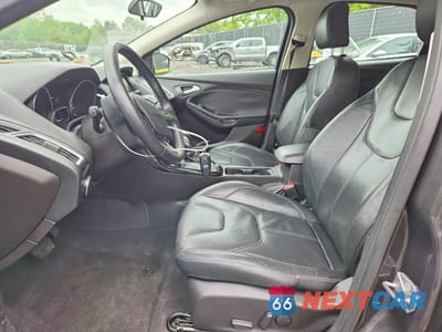 Zdjęcie 7 z 12 samochodu: 2015 FORD FOCUS TITANIUM VIN:1FADP3N21FL247274 - miniatura