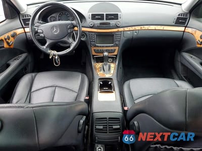 Zdjęcie 8 z 12 samochodu: 2007 MERCEDES-BENZ E 350 VIN:WDBUF56X97B079019 - miniatura
