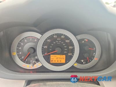 Zdjęcie 9 z 12 samochodu: 2006 TOYOTA RAV4 BASE VIN:JTMZD33V766006842 - miniatura