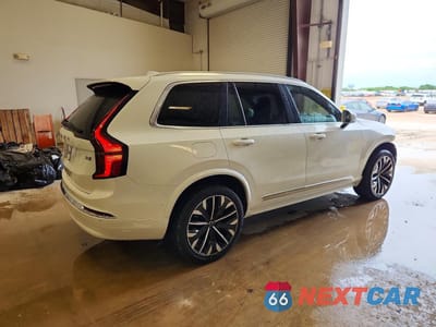 Trzecie zdjęcie samochodu z tyłu: 2026 VOLVO XC90 ULTRA VIN:YV4062PF9T1526434 - miniatura
