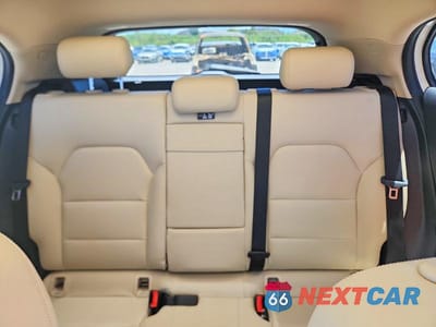 Zdjęcie 10 z 14 samochodu: 2020 MERCEDES-BENZ GLA 250 4MATIC VIN:W1NTG4GB3LU040229 - miniatura