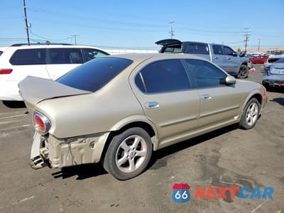 Trzecie zdjęcie samochodu z tyłu: 2002 NISSAN MAXIMA GXE VIN:JN1DA31D12T451914 - miniatura