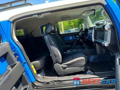 Zdjęcie 7 z 10 samochodu: 2007 TOYOTA FJ CRUISER BASE VIN:JTEBU11F870036224 - miniatura