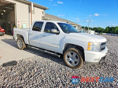 Czwarte zdjęcie samochodu z boku: 2009 CHEVROLET SILVERADO K1500 LTZ VIN:3GCEK33319G279135 - miniatura
