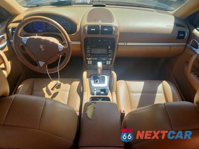 Zdjęcie 8 z 13 samochodu: 2010 PORSCHE CAYENNE VIN:WP1AA2AP4ALA05421 - miniatura