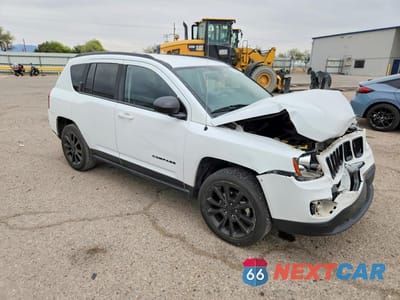 Czwarte zdjęcie samochodu z boku: 2014 JEEP COMPASS SPORT VIN:1C4NJCBA7ED911582 - miniatura