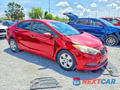 Czwarte zdjęcie samochodu z boku: 2016 KIA FORTE LX VIN:KNAFK4A66G5614009 - miniatura