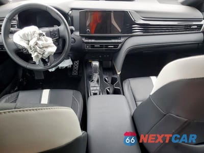 Zdjęcie 8 z 13 samochodu: 2025 TOYOTA CAMRY VIN:4T1DAACK8SU615131 - miniatura