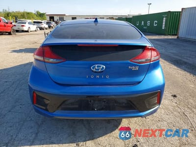 Zdjęcie 6 z 13 samochodu: 2018 HYUNDAI IONIQ BLUE VIN:KMHC65LCXJU102426 - miniatura