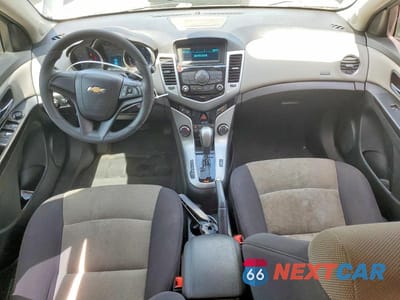 Zdjęcie 8 z 12 samochodu: 2013 CHEVROLET CRUZE LS VIN:1G1PA5SH4D7325283 - miniatura