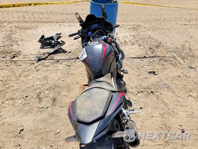 Zdjęcie 6 z 9 samochodu: 2020 HONDA CBR500 R VIN:MLHPC6217L5100552 - miniatura