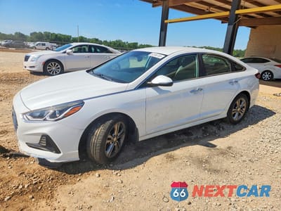 2018 HYUNDAI SONATA SEL 5NPE34AF2JH687137 - główne zdjęcie licytacji z USA - miniatura