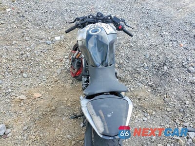 Zdjęcie 6 z 9 samochodu: 2024 SUZUKI GSX800 F VIN:JS1EM13B7R7100592 - miniatura