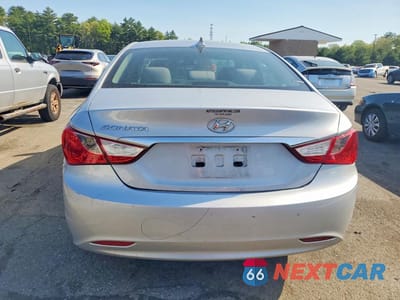 Zdjęcie 6 z 12 samochodu: 2011 HYUNDAI SONATA GLS VIN:5NPEB4AC6BH159854 - miniatura