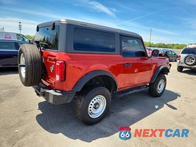 Trzecie zdjęcie samochodu z tyłu: 2023 FORD BRONCO BASE VIN:1FMDE5AP9PLB24414 - miniatura