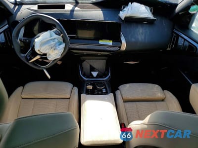 Zdjęcie 8 z 12 samochodu: 2025 BMW X3 30 XDRIVE VIN:5UX53GP04S9017778 - miniatura