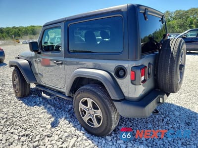 Drugie zdjęcie samochodu z przodu: 2023 JEEP WRANGLER SPORT VIN:1C4HJXAG8PW680693 - miniatura