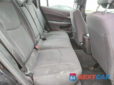 Zdjęcie 10 z 12 samochodu: 2014 CHRYSLER 200 LX VIN:1C3CCBAB1EN195234 - miniatura