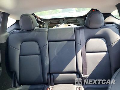 Zdjęcie 10 z 13 samochodu: 2023 TESLA MODEL Y VIN:7SAYGDEE8PA184917 - miniatura