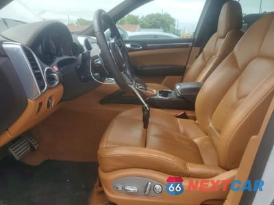 Zdjęcie 7 z 13 samochodu: 2015 PORSCHE CAYENNE S VIN:WP1AB2A27FLA61149 - miniatura