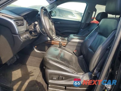 Zdjęcie 7 z 13 samochodu: 2019 CHEVROLET SUBURBAN K1500 LT VIN:1GNSKHKC6KR143937 - miniatura