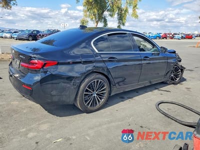 Trzecie zdjęcie samochodu z tyłu: 2023 BMW 530XE VIN:WBA33AG01PCL69696 - miniatura