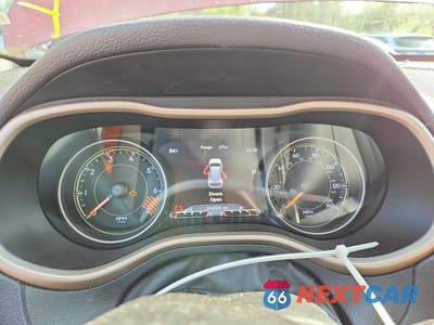 Zdjęcie 9 z 13 samochodu: 2015 JEEP CHEROKEE LIMITED VIN:1C4PJMDB0FW650029 - miniatura
