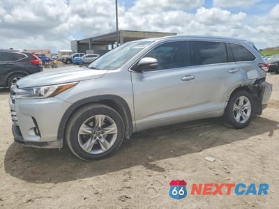 2017 TOYOTA HIGHLANDER HYBRID LE 5TDDZRFH0HS446196 - główne zdjęcie licytacji z USA - miniatura