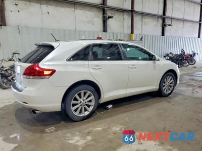 Trzecie zdjęcie samochodu z tyłu: 2010 TOYOTA VENZA AWD 4CYL VIN:4T3BA3BBXAU012918 - miniatura